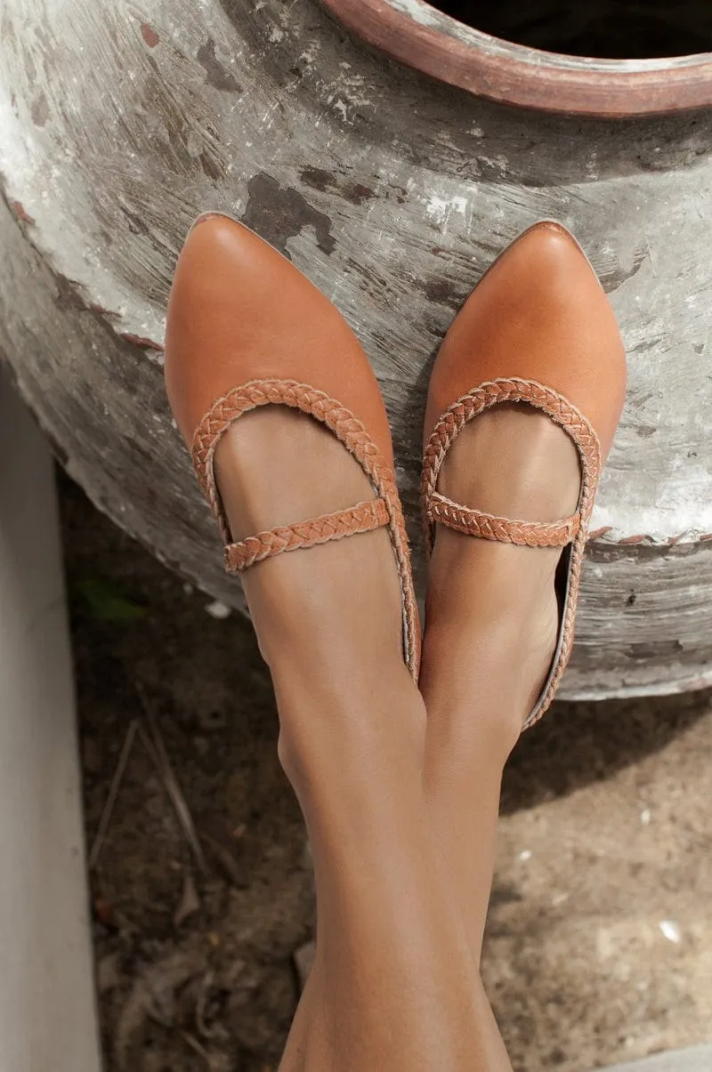 Amara Ballet Flats in Dark Tan