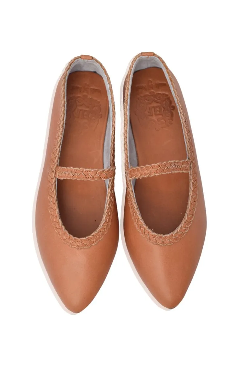 Amara Ballet Flats in Dark Tan