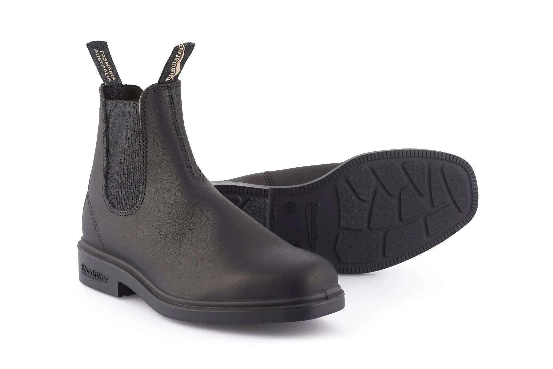 Blundstone #063 Voltan Black Chelsea Boot with Polishing Pad