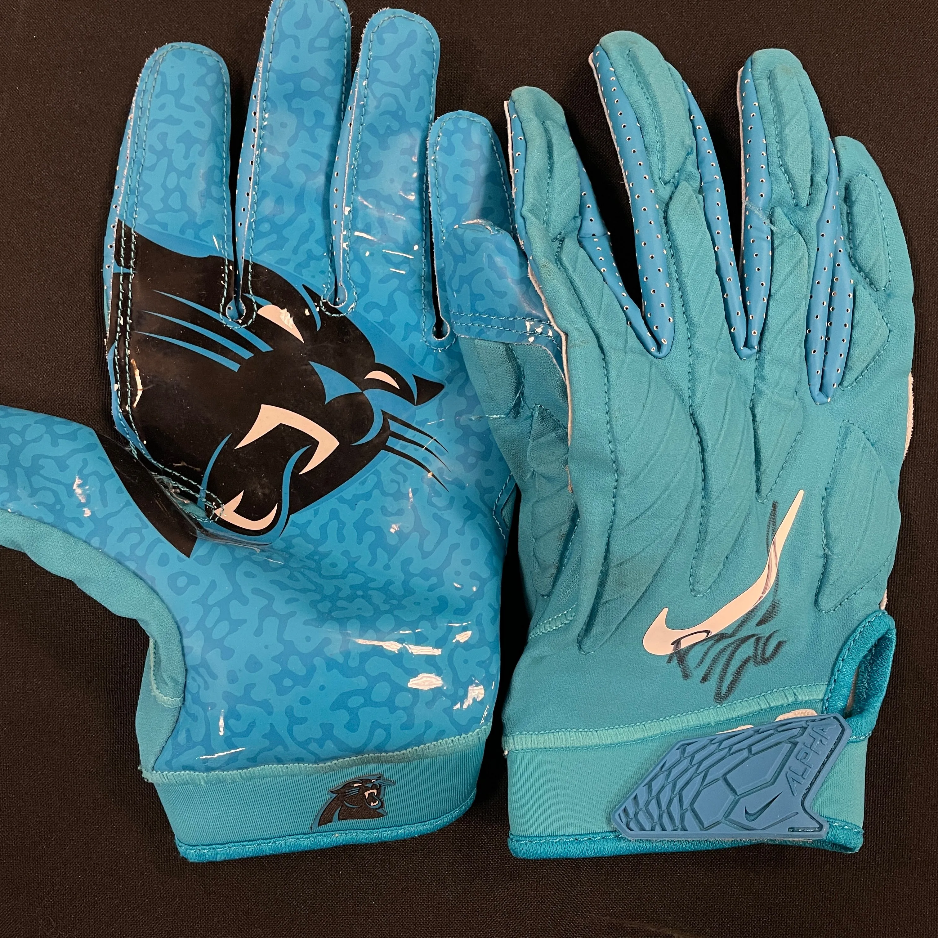 Brandon Zylstra Worn Gloves