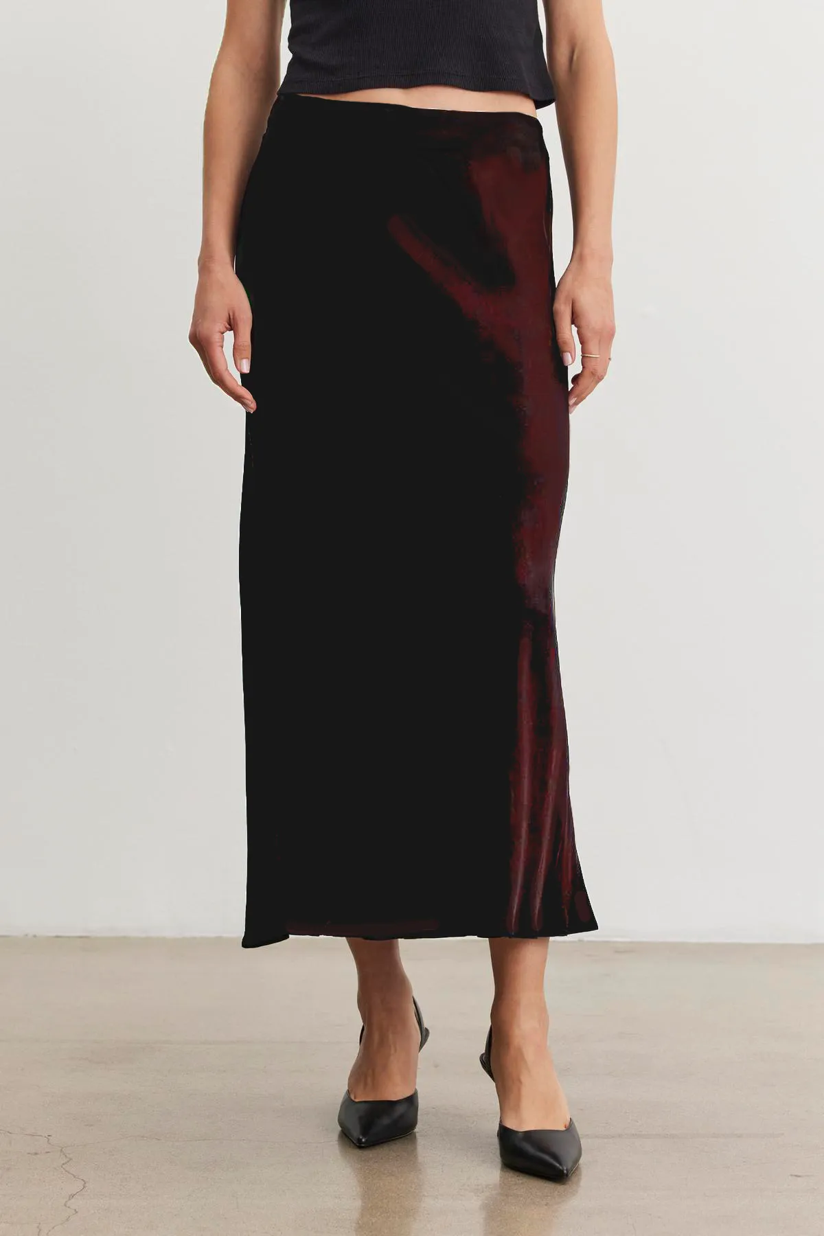 CADENCE SATIN SKIRT IN WILD BERRY