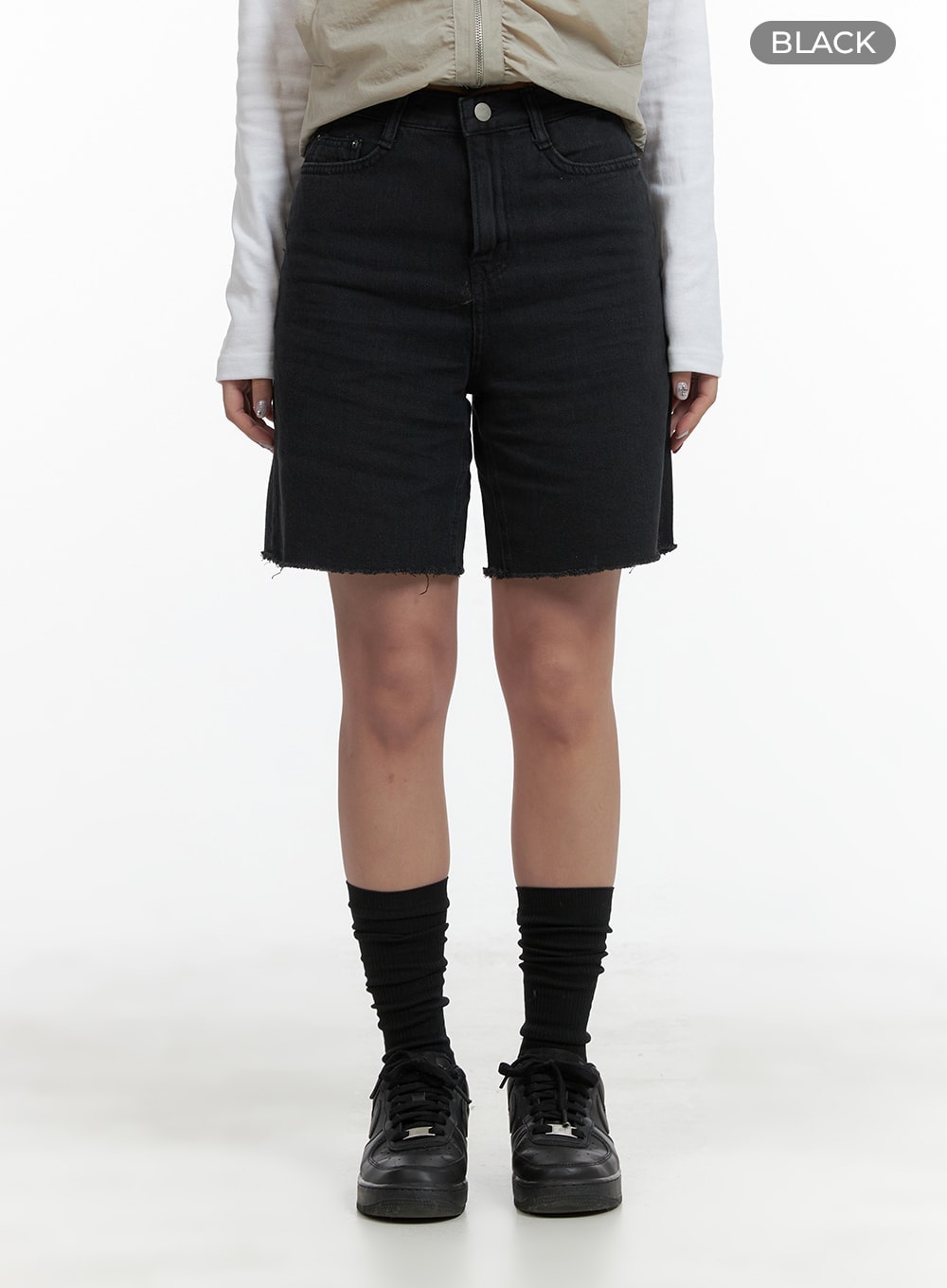 Raw-Cut Wide Fit Shorts CA415